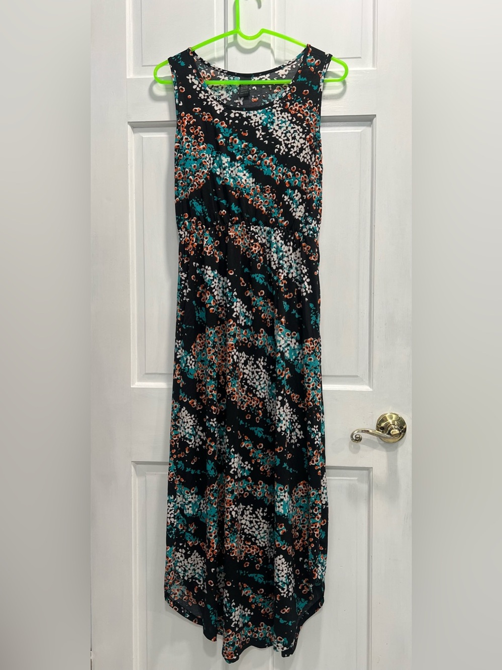LILDY Multi Color Sleeveless Round Hem Maxi Dress Black Floral SZ L-XL Pre Loved